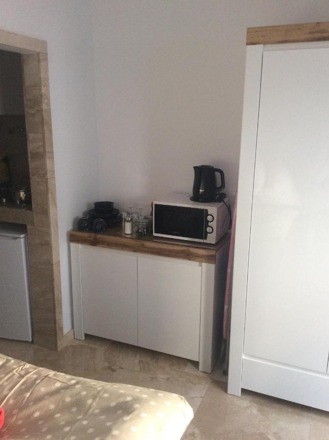 Mika Rooms Raclawicka 144 & Wislicka 3 Studio - Adults Only Warszawa Eksteriør billede